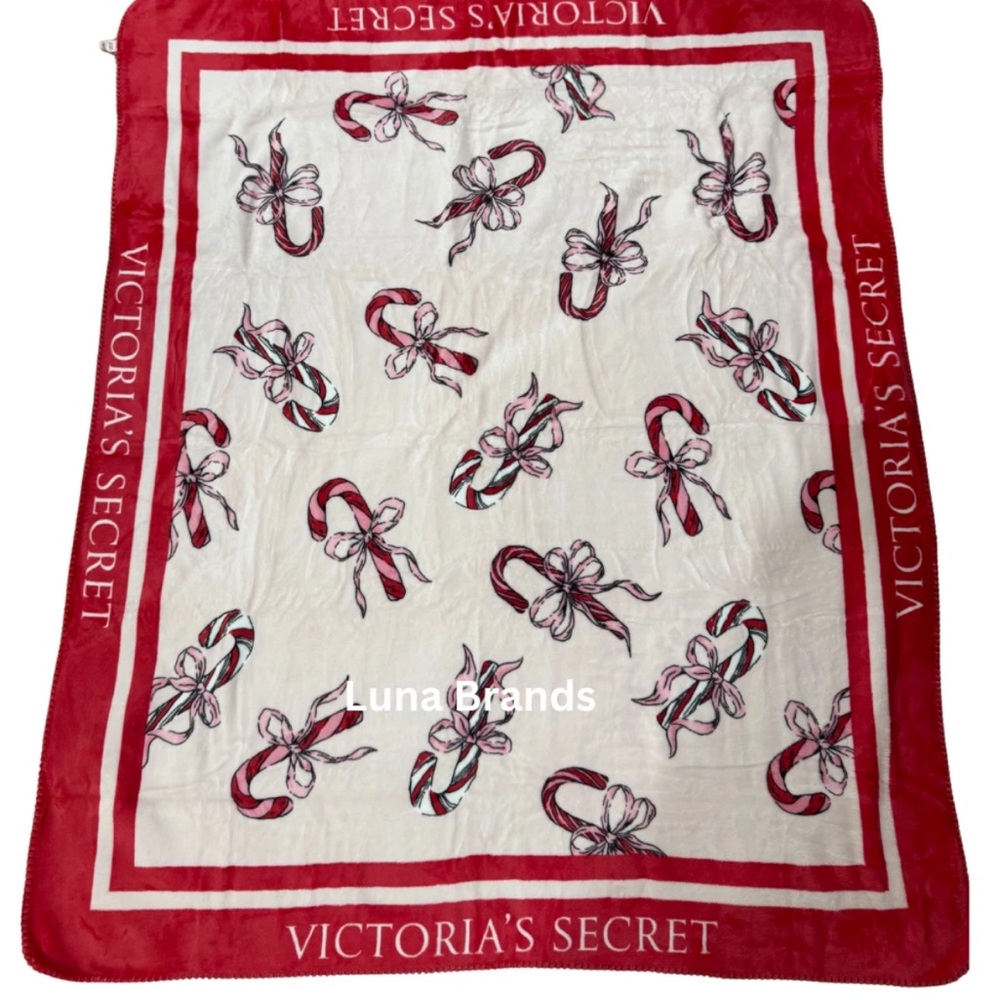 Victoria’s Secret BF 2025 Limited Edition Fleece Blanket - New w/Tags!